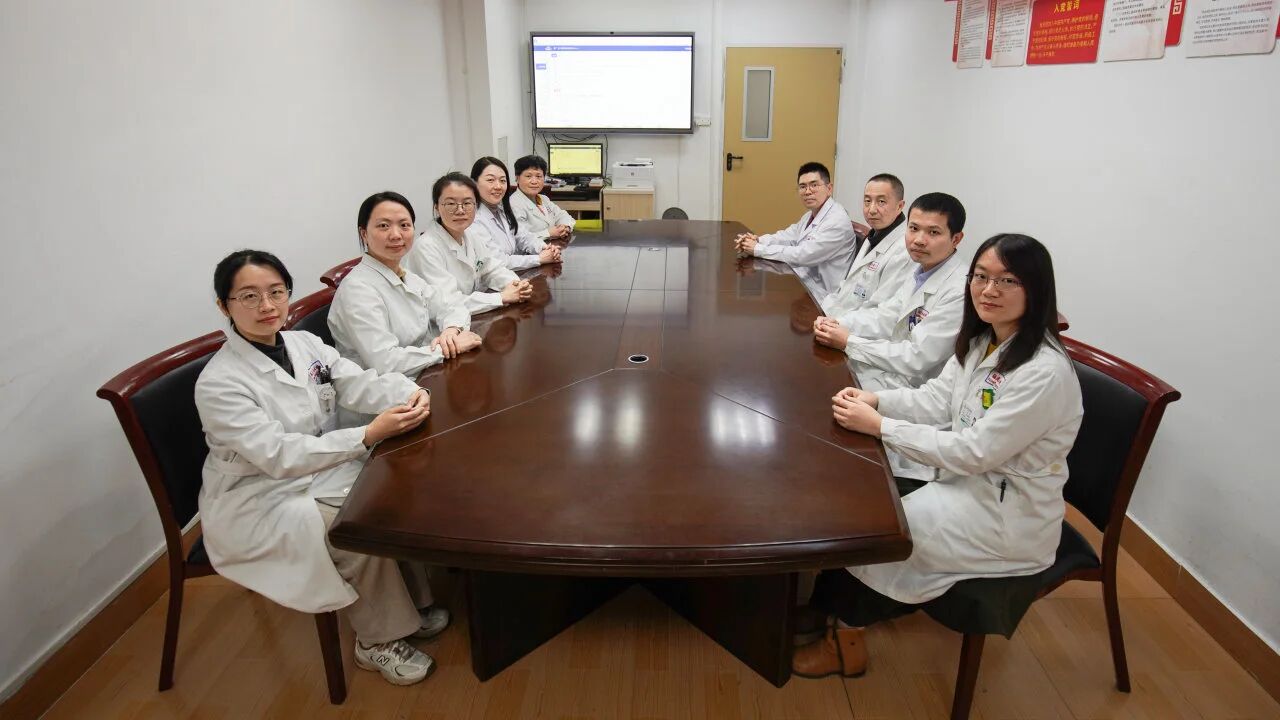 眼球突出、復(fù)視、視力下降？這個(gè)MDT團(tuán)隊(duì)為甲狀腺眼病患者定制復(fù)明路